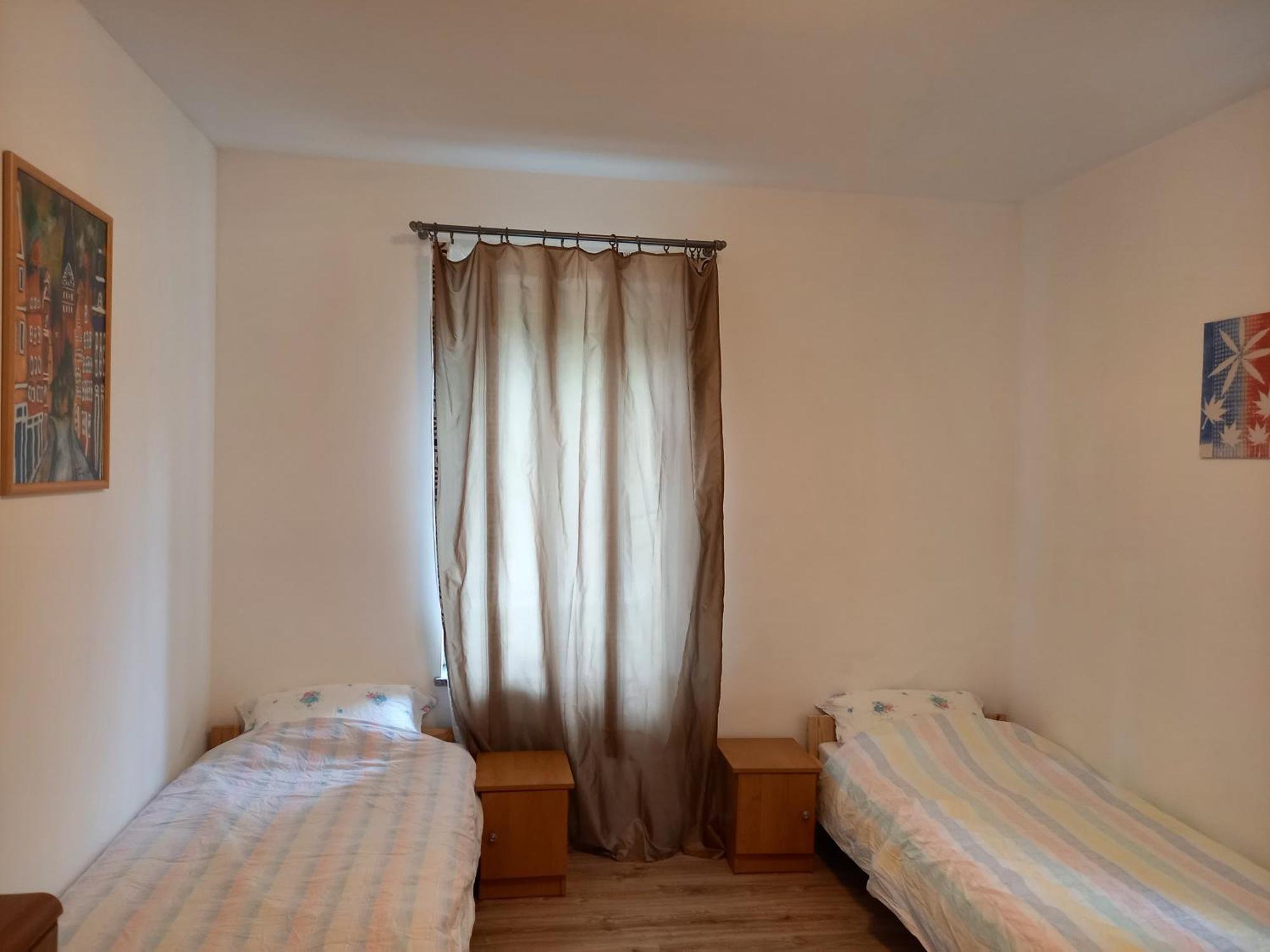 Apartament U Podnoza Zamku Chojnik 耶莱尼亚古拉 外观 照片